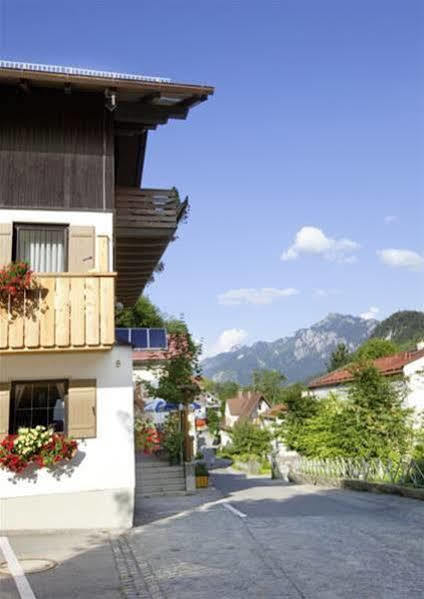Füssen Hotel Restaurant Fruehlingsgarten מראה חיצוני תמונה